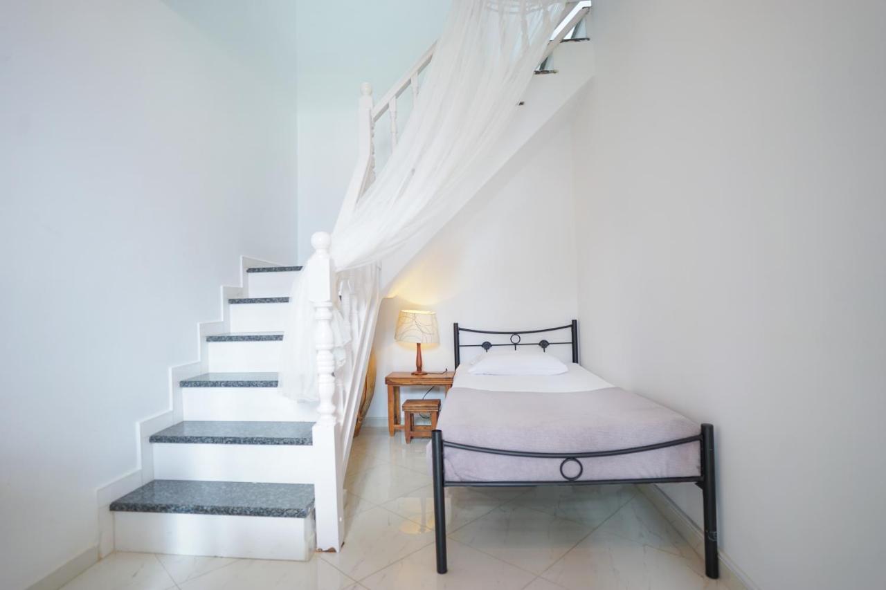 Fira Central Apartments With Veranda Dış mekan fotoğraf