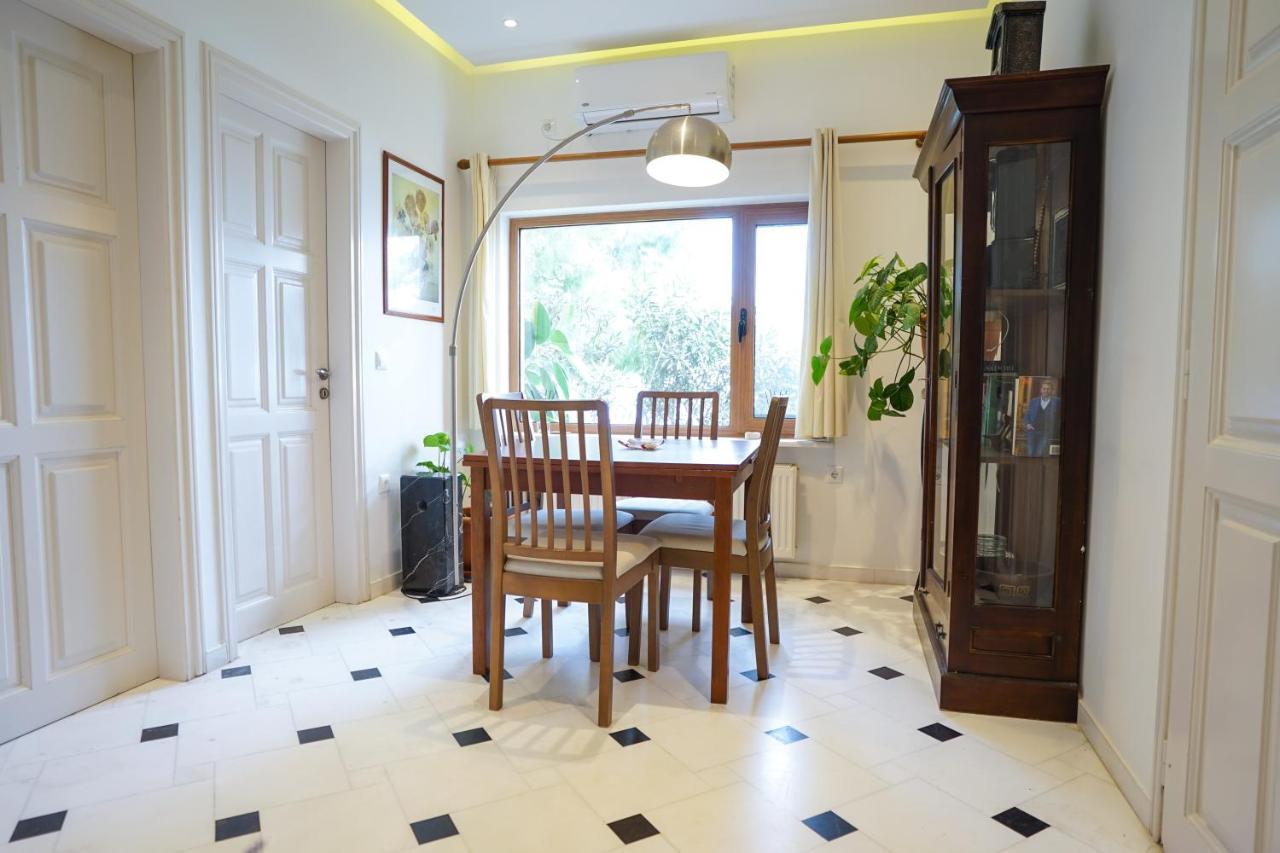 Fira Central Apartments With Veranda Dış mekan fotoğraf